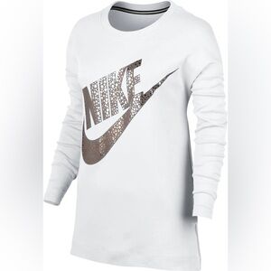 Nike Women's White Long Sleeve Lightweight Sweatshirt XL
